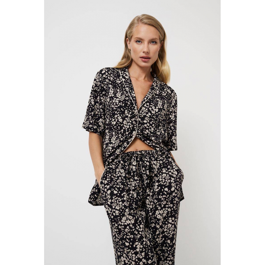 ELAINA Пижама женская со штанами