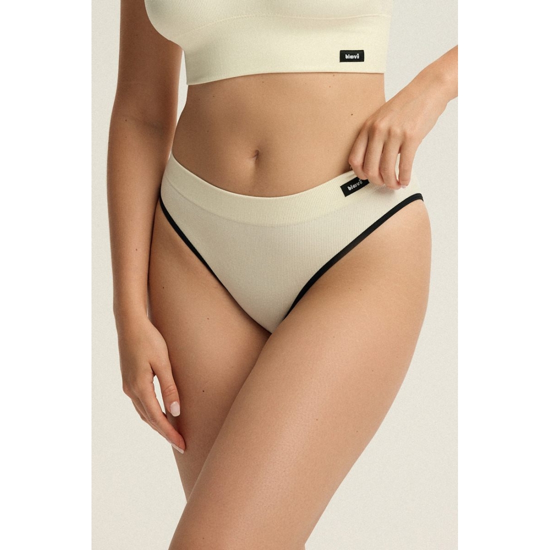 43826 ARLAN/01X Трусы бразильяно