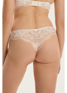 43635 KAVI/01X Трусы стринги