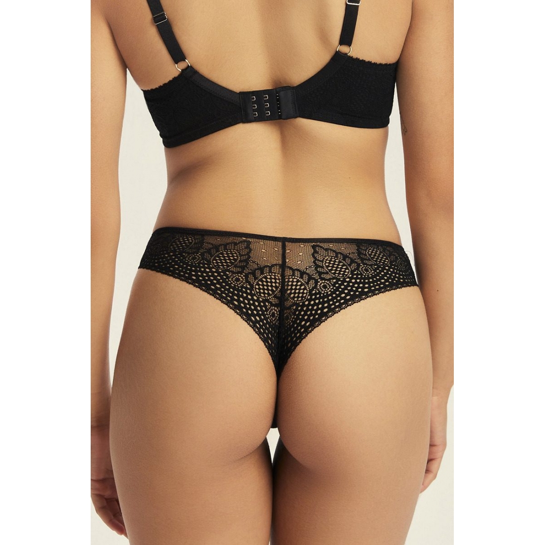 43609 MARVELA/99X Трусы стринги