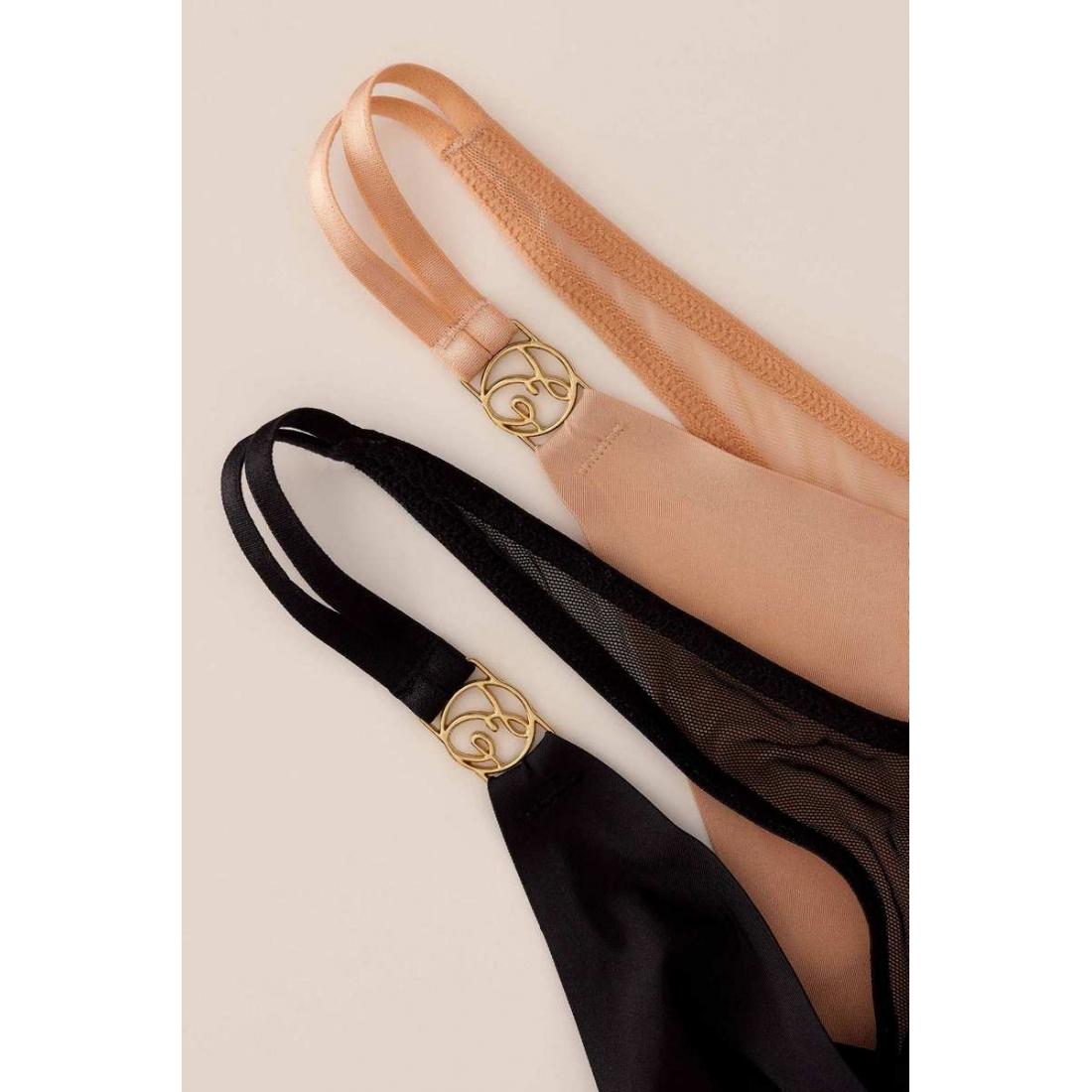 43160 NUTS/82X Трусы стринги