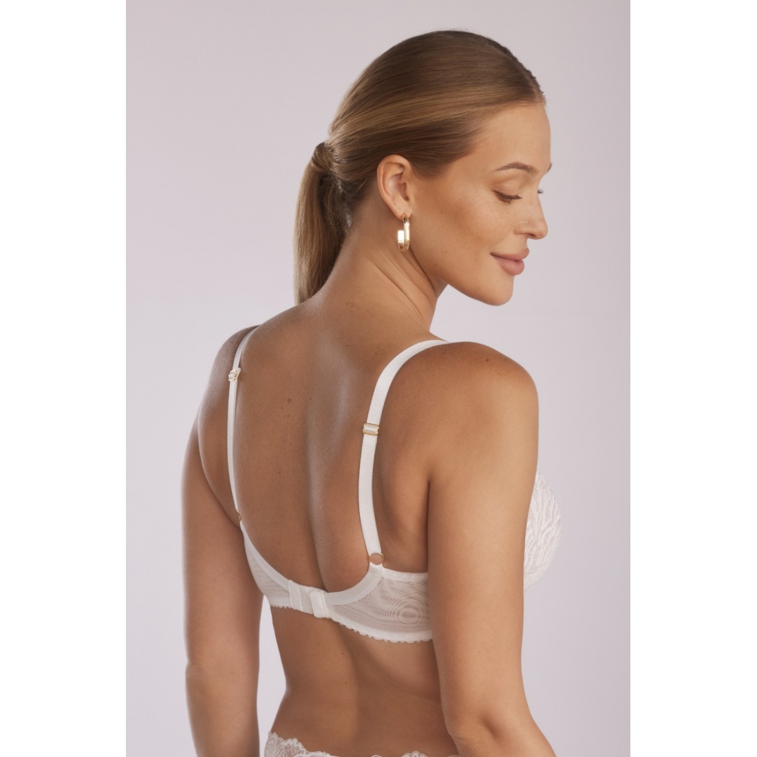 1100-SC LUNA ECRU Бюст KINGA