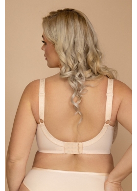 BETTY COFFEE Halfcupsoft Бюст