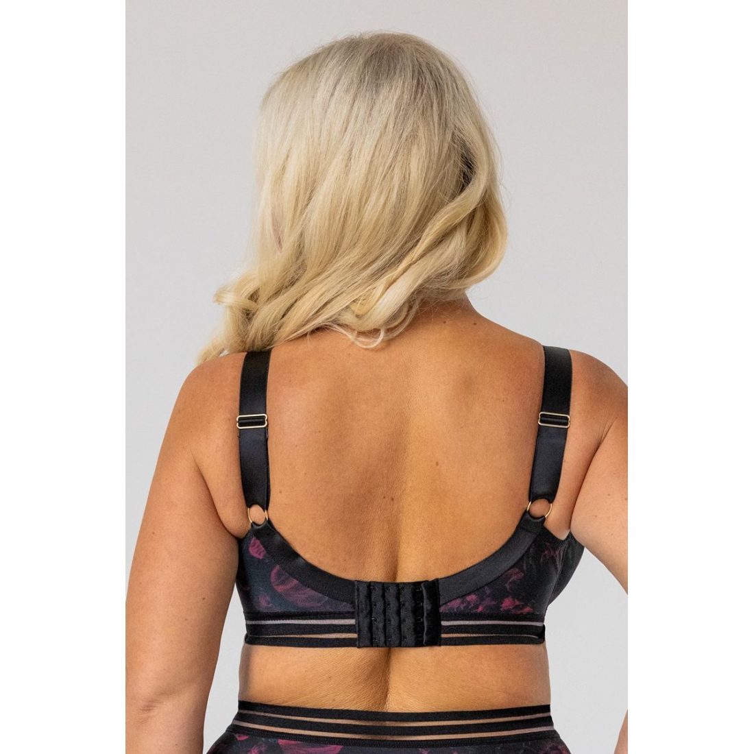 BLOSSOM Soft Bralette Бюст