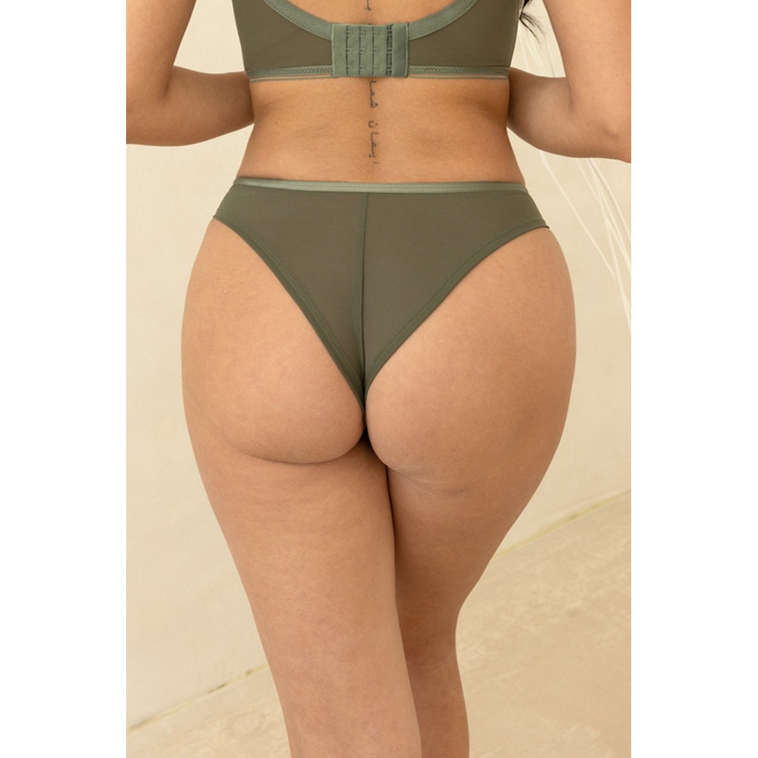 LULU Stringshorts Трусы стринги