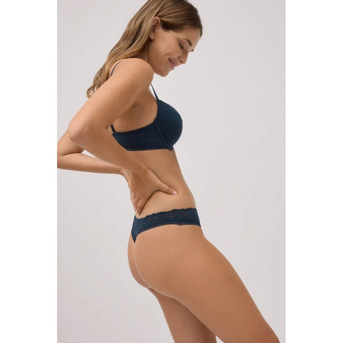 10763 Трусы стринги