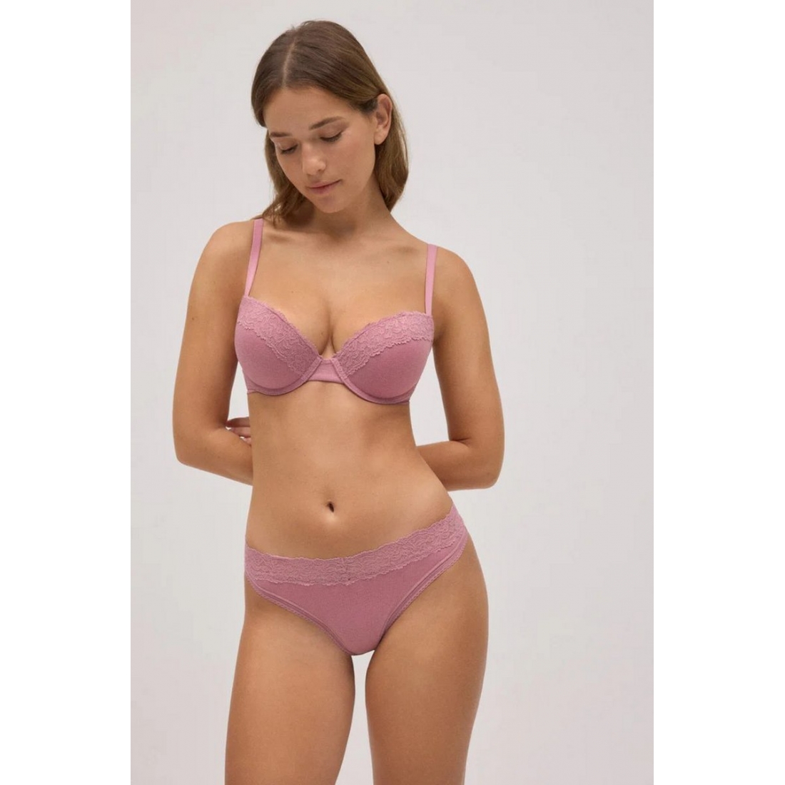 10763 Трусы стринги