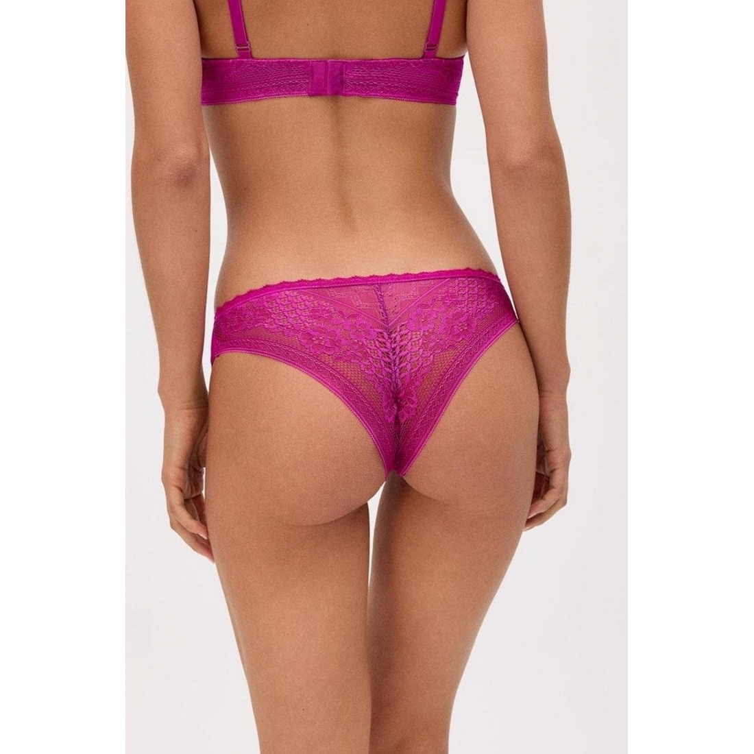 10834 Трусы бразильяно