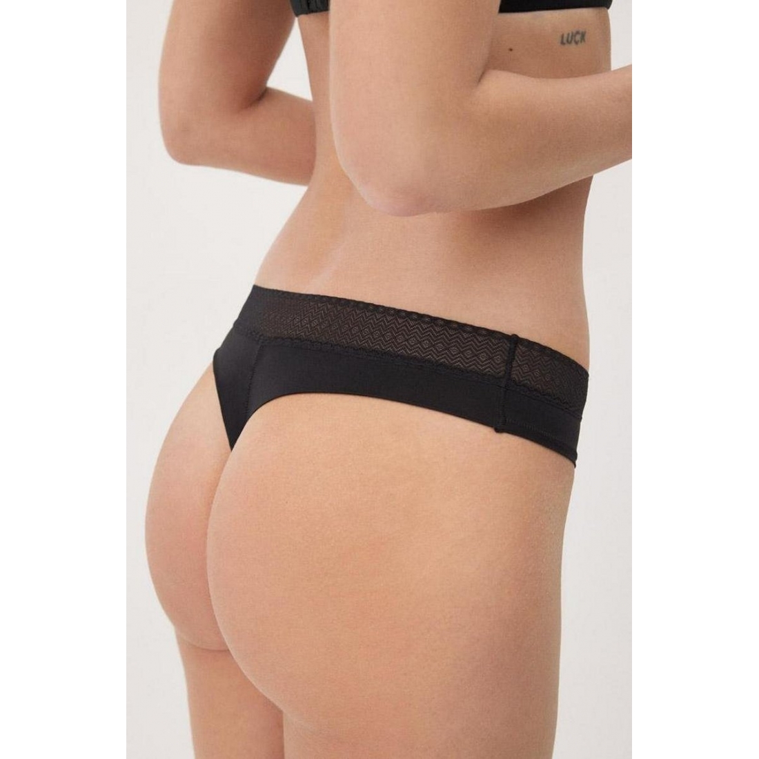 19493 Трусы стринги